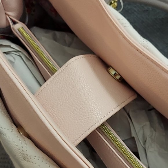 NWT Betsey Johnson TRIPLE ENTRY SATCHEL - Picture 6 of 8